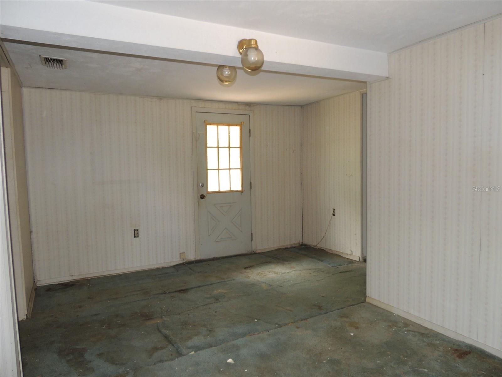 11351 Se 32nd Pl Property Photo 23