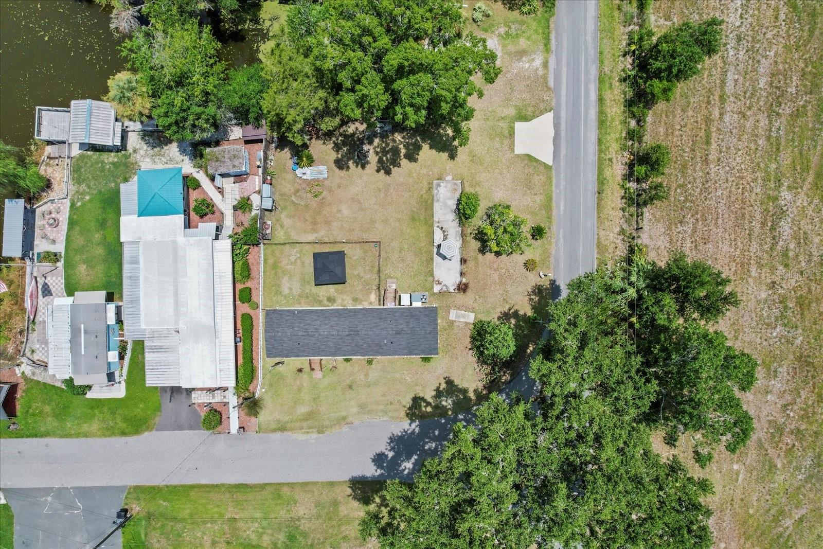 609 S Redbud Ter Property Photo 35
