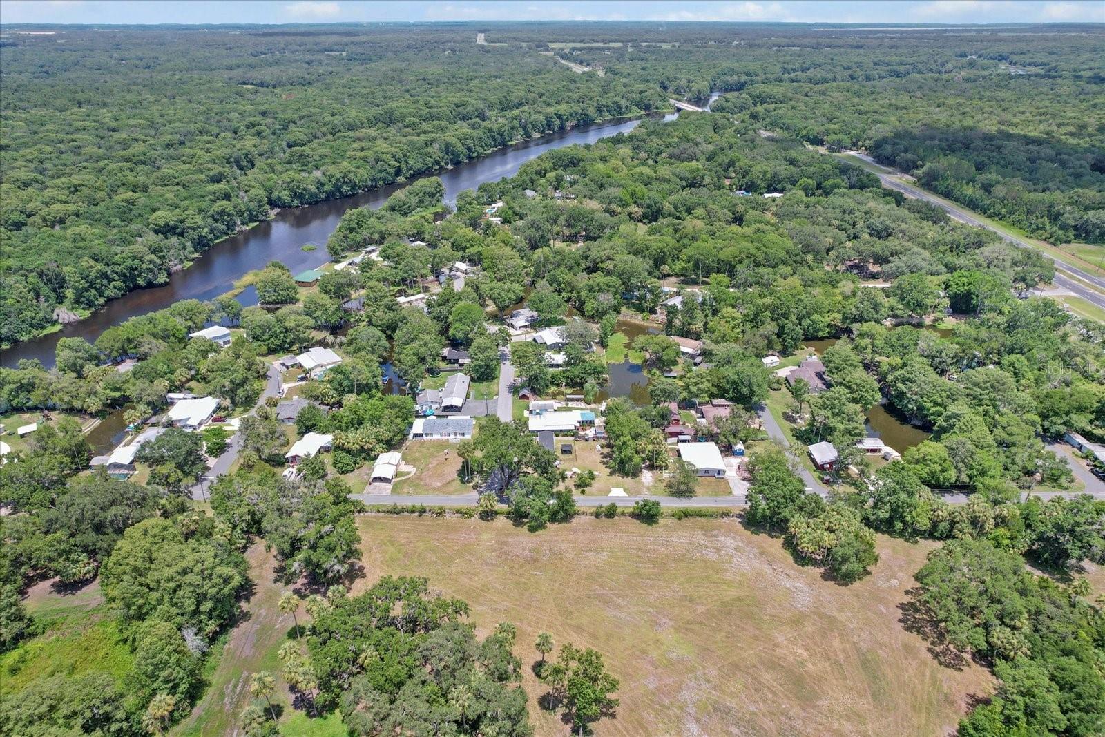 609 S Redbud Ter Property Photo 37