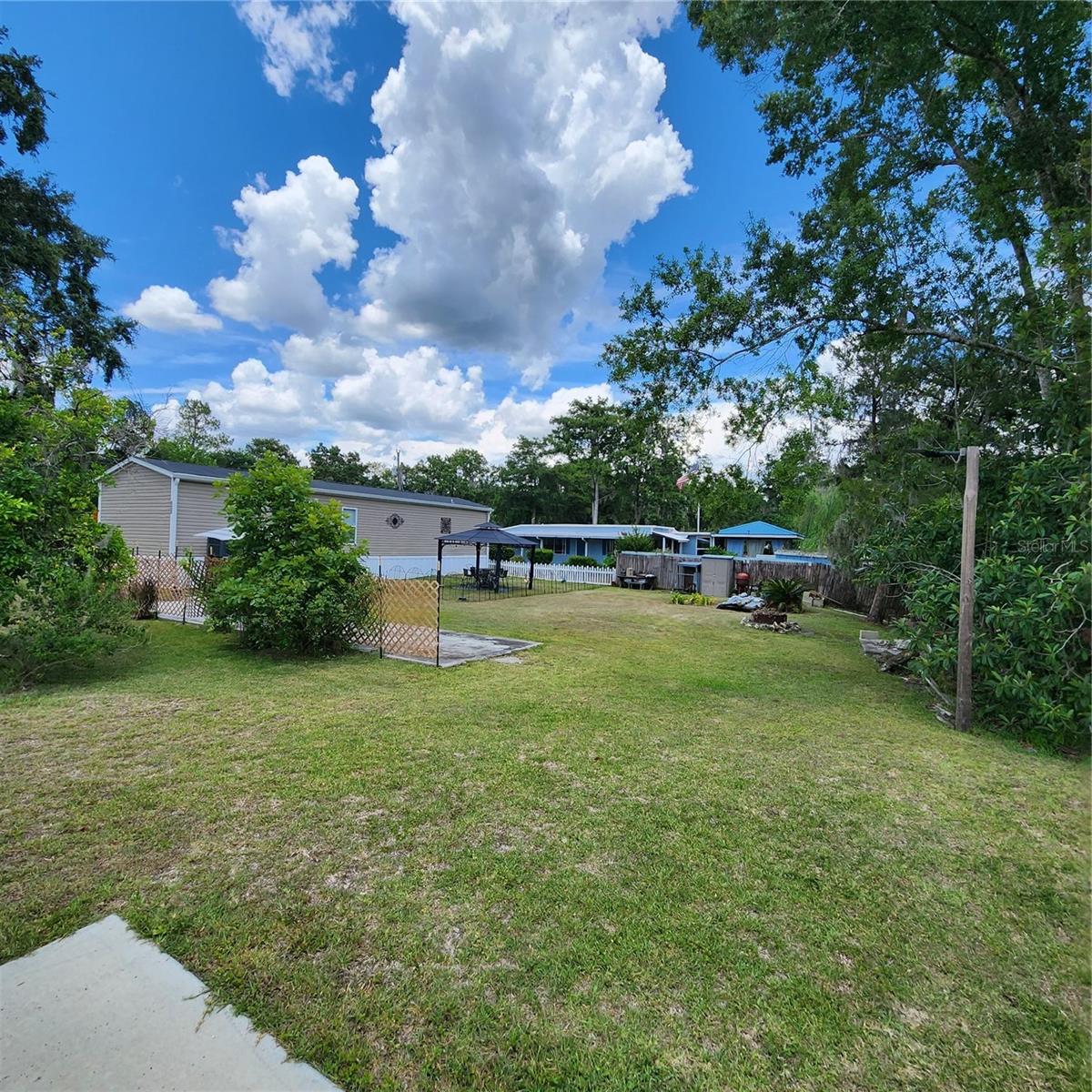 609 S Redbud Ter Property Photo 39