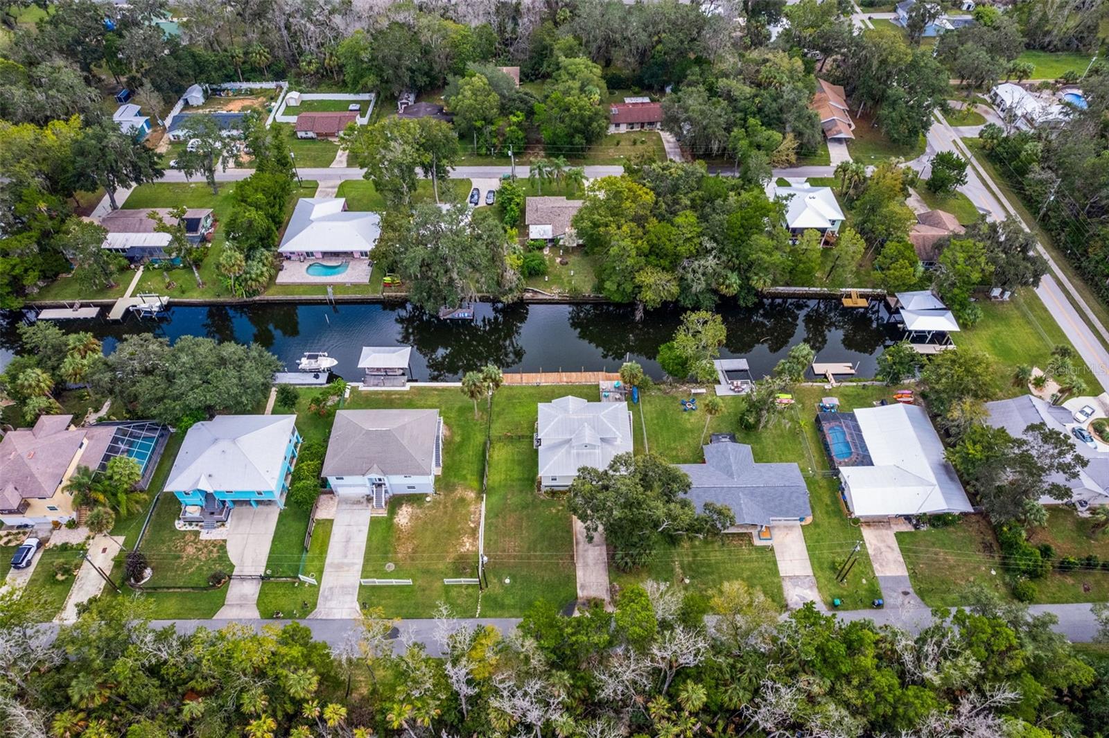 3625 N Suwannee Pt Property Photo 2
