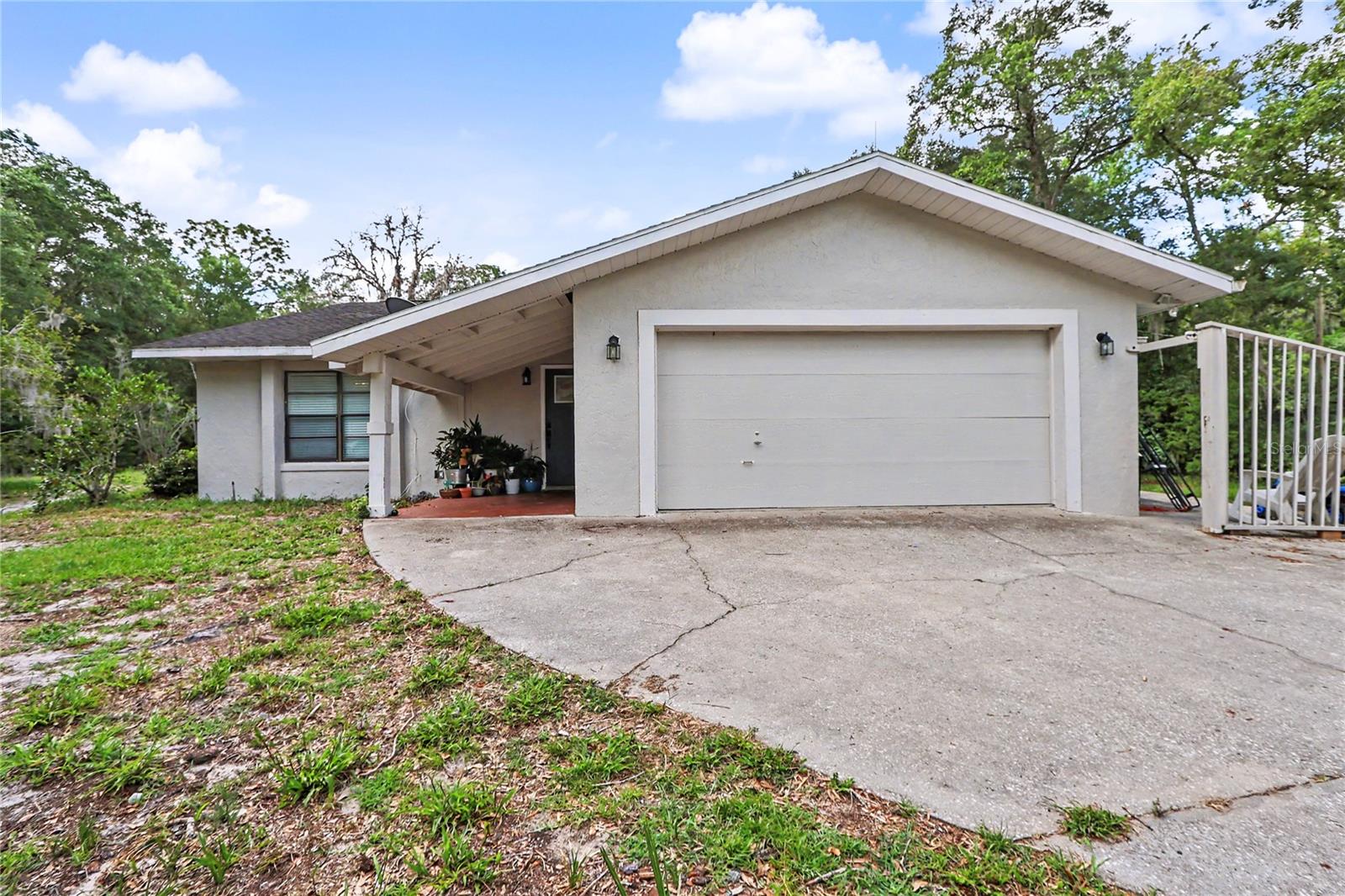 20250 SW 93 LANE RD Property Photo 1