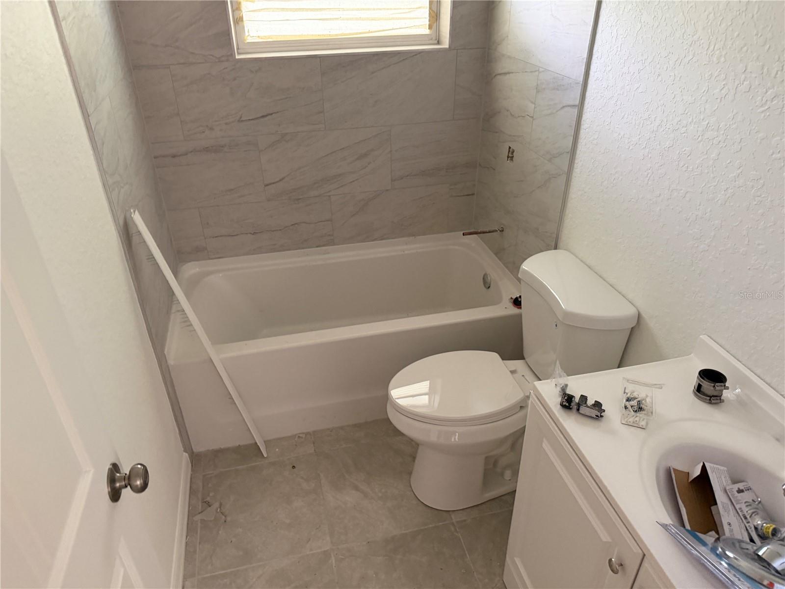 6 S Barbour St Property Photo 4