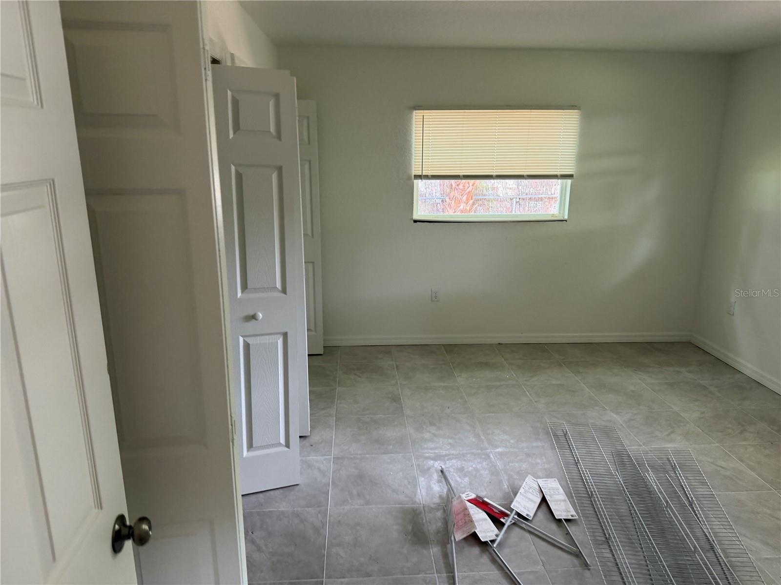 6 S Barbour St Property Photo 5