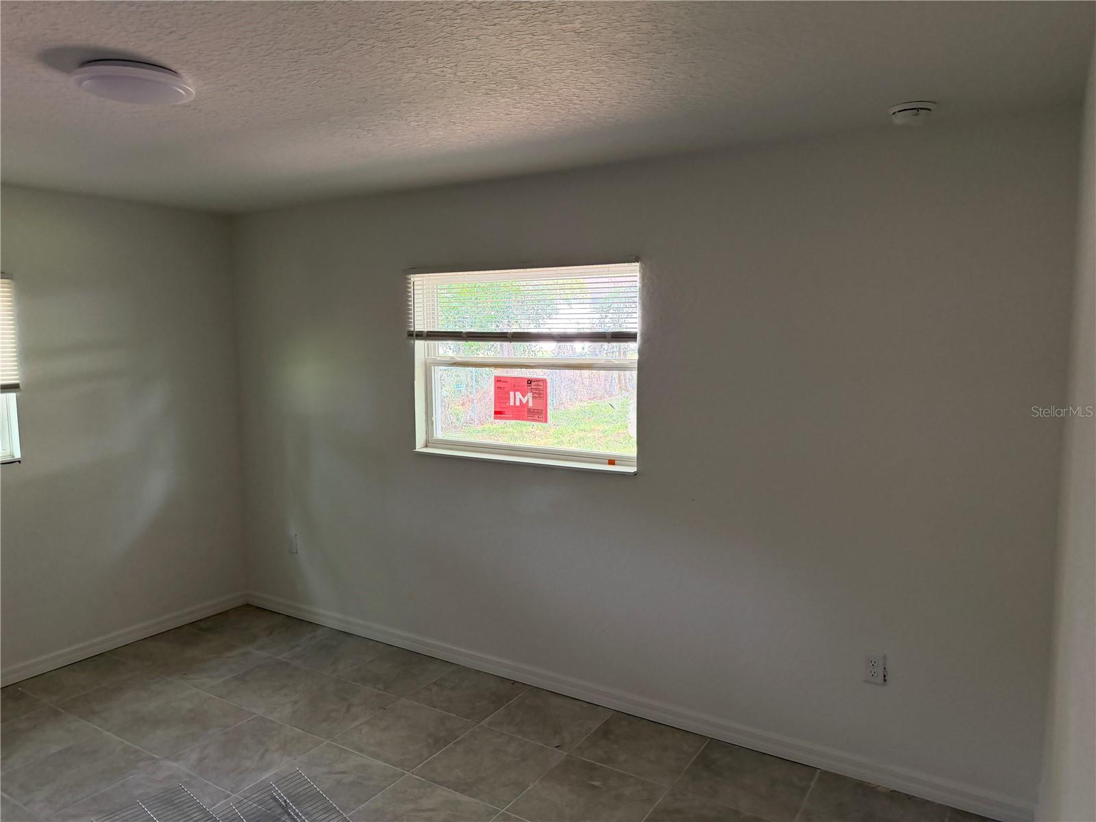 6 S Barbour St Property Photo 6