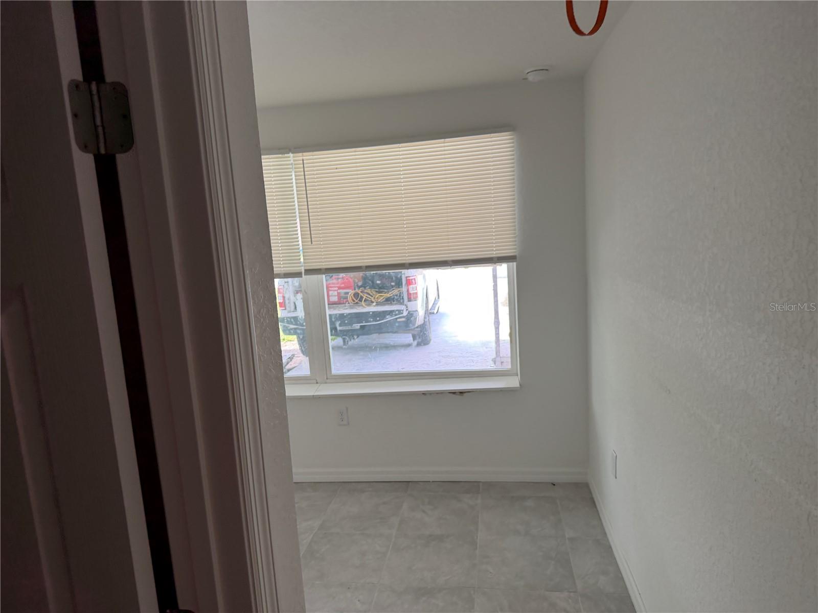 6 S Barbour St Property Photo 12