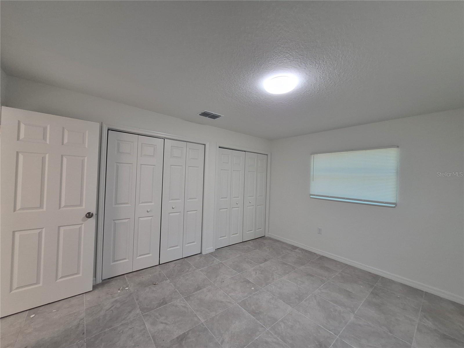 6 S Barbour St Property Photo 16