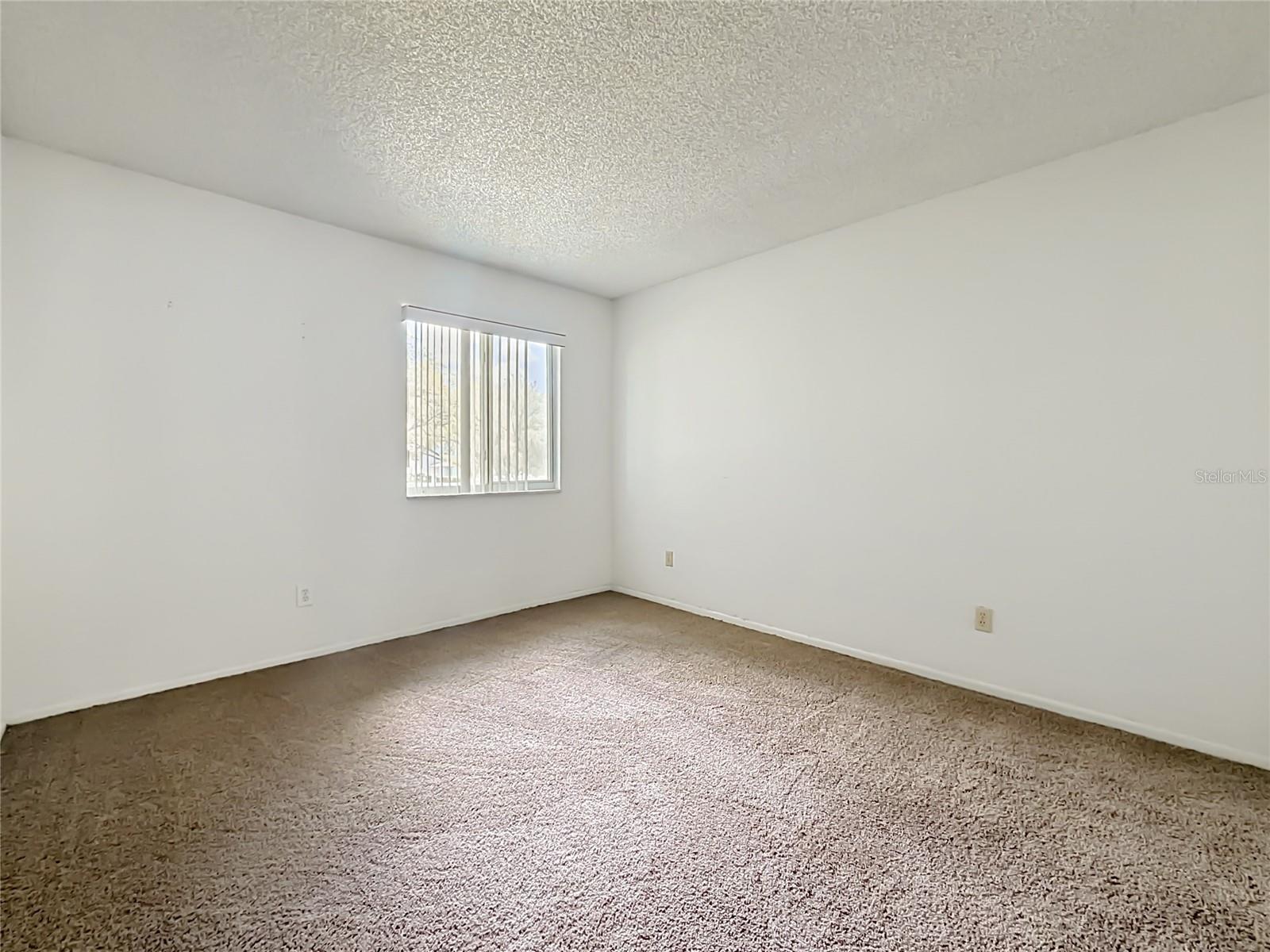 533 Midway Dr #b Property Photo 19
