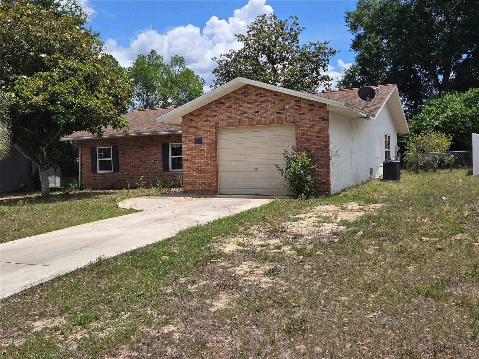19 Spring Dr Pl Property Photo 3