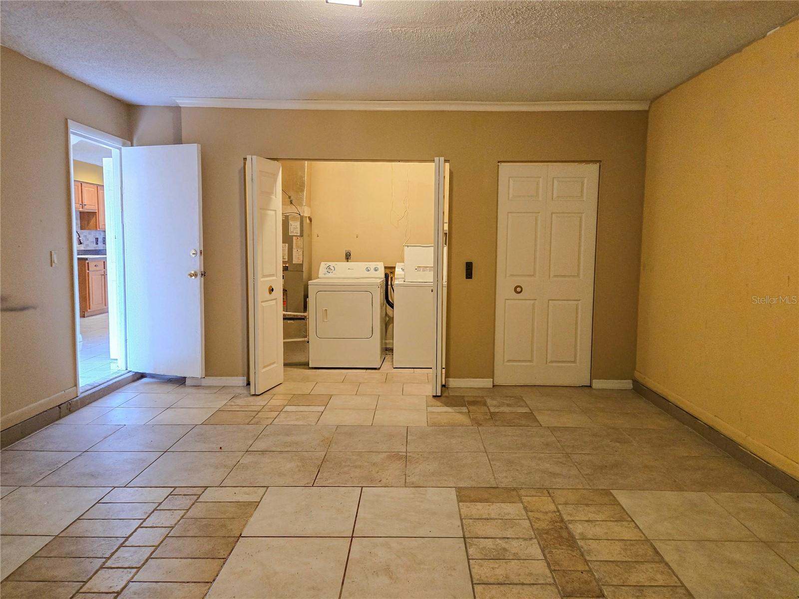19 Spring Dr Pl Property Photo 28