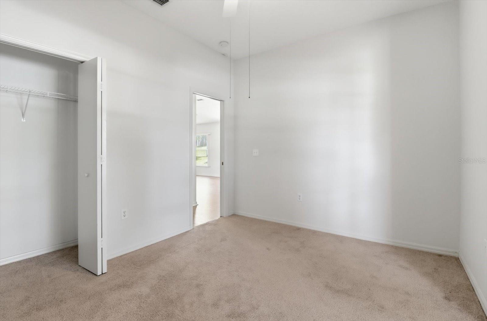 826 W Cockatiel Loop Property Photo 19