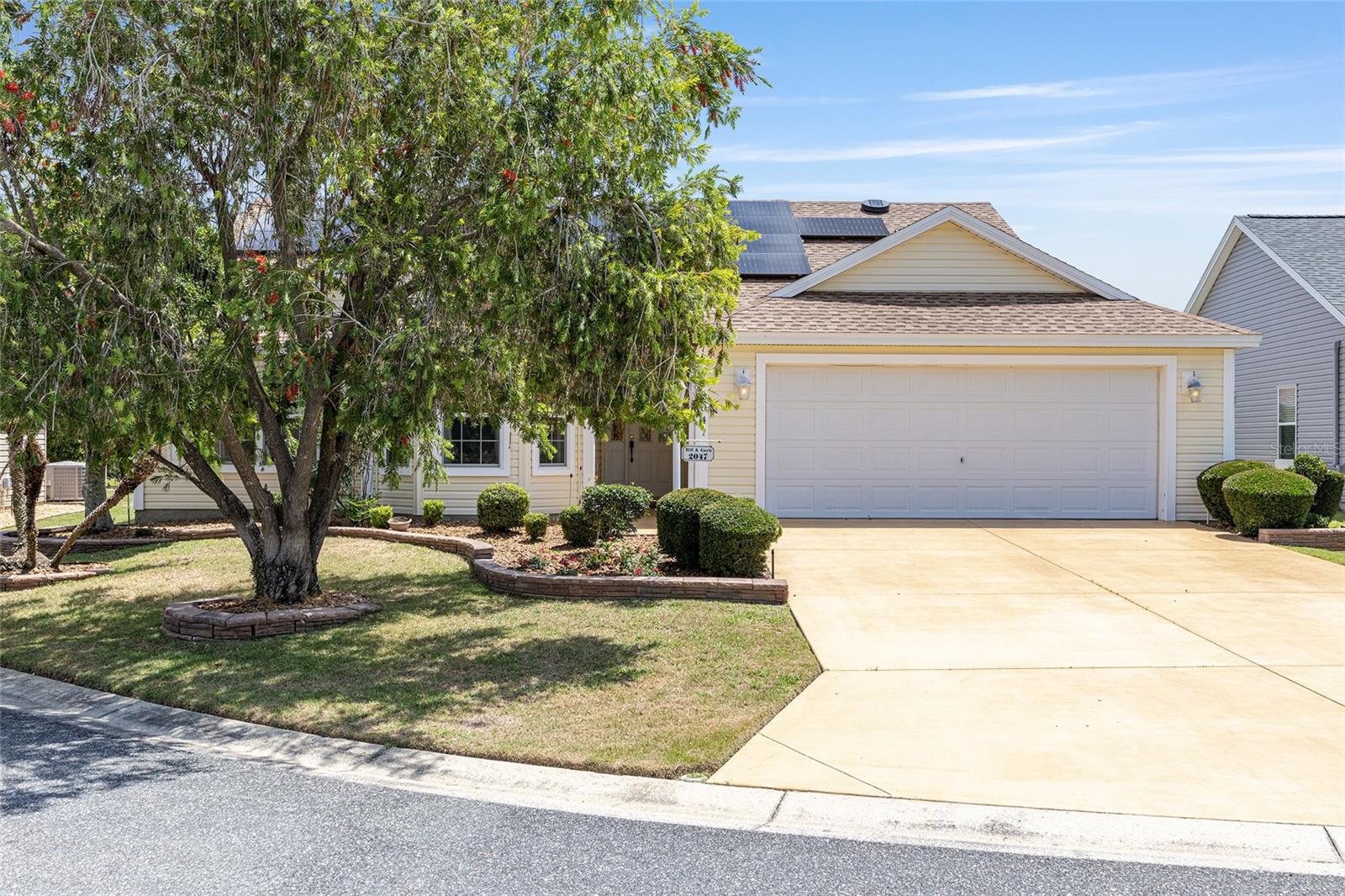 2047 Dunster Ct Property Photo 4