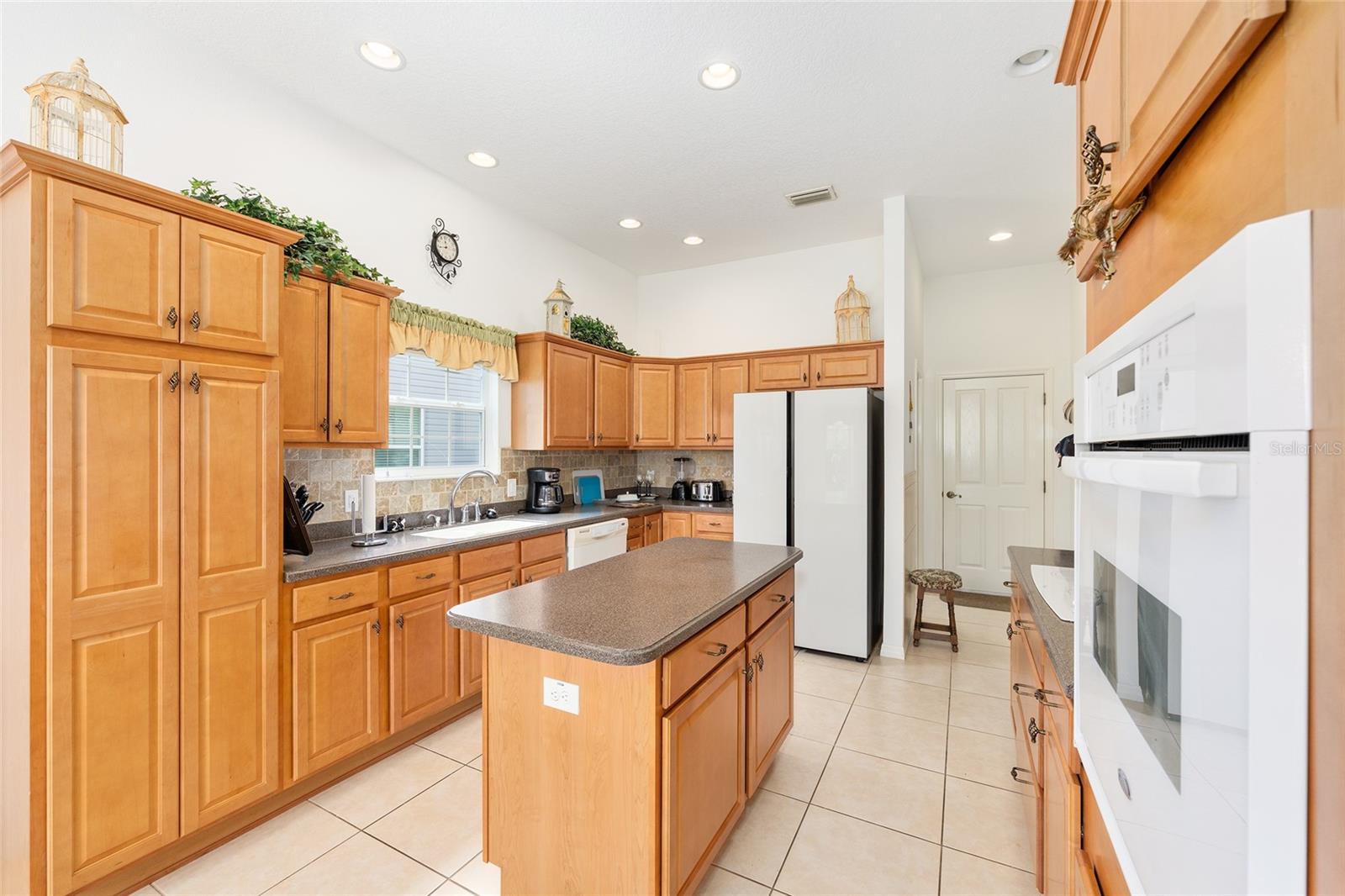 2047 Dunster Ct Property Photo 30