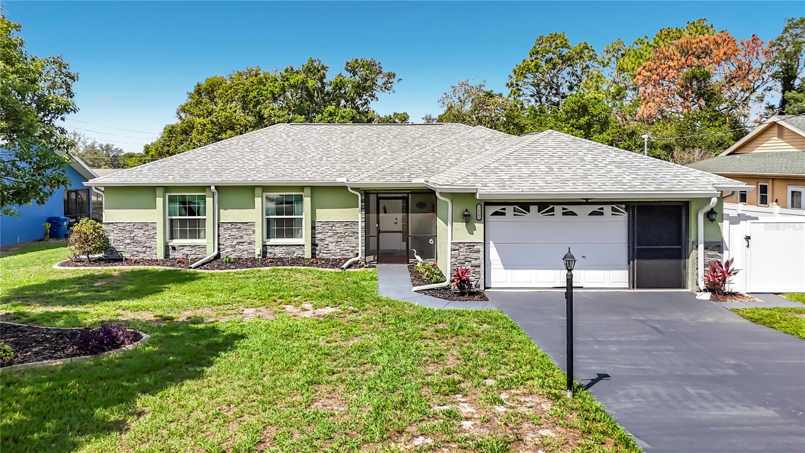 11382 PICKFORD ST Property Photo 1