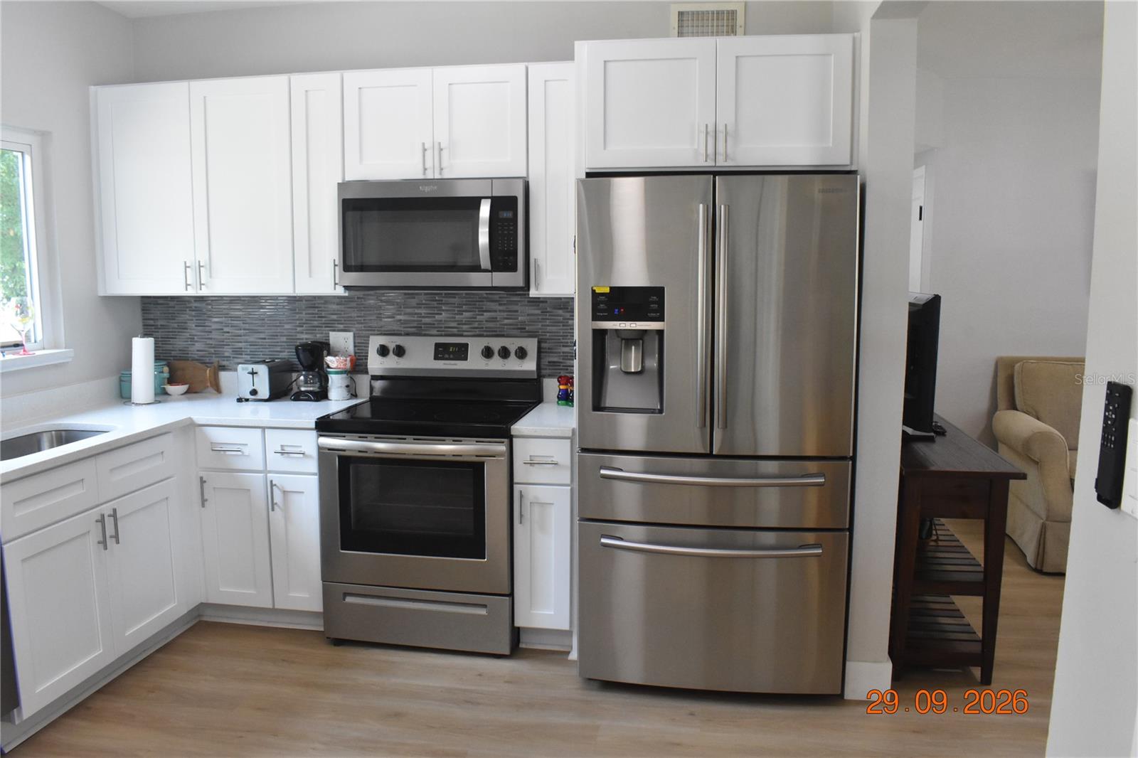 5165 104th Way N Property Photo 9