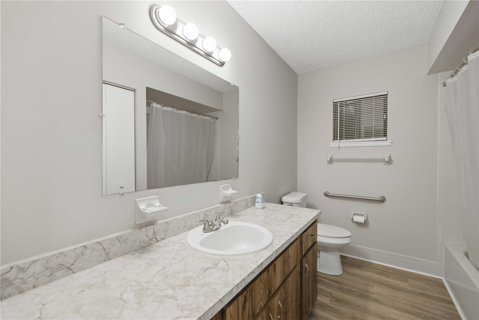 10040 Sw 98th Ave Property Photo 16