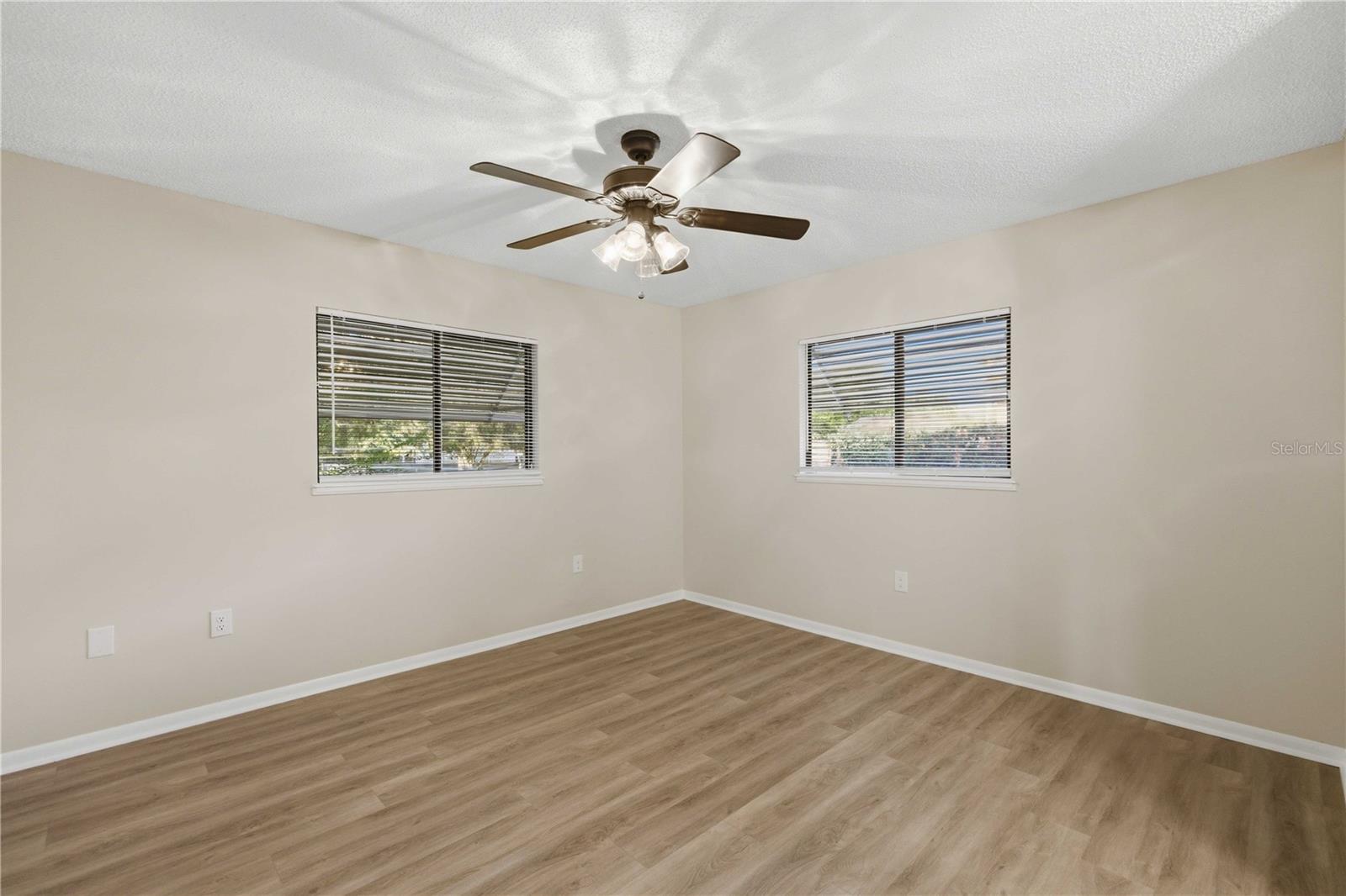 10040 Sw 98th Ave Property Photo 18