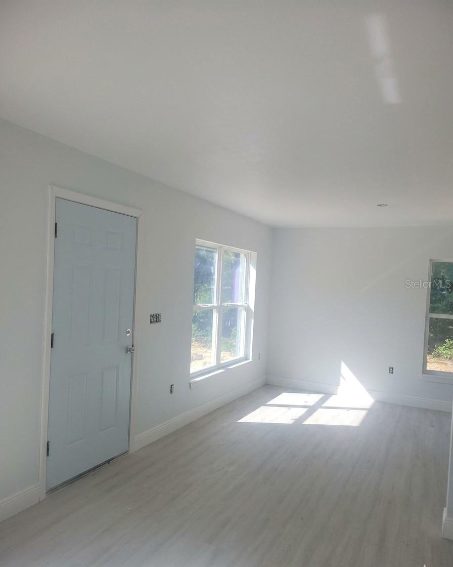 79 Ne 156th Ct Property Photo 2