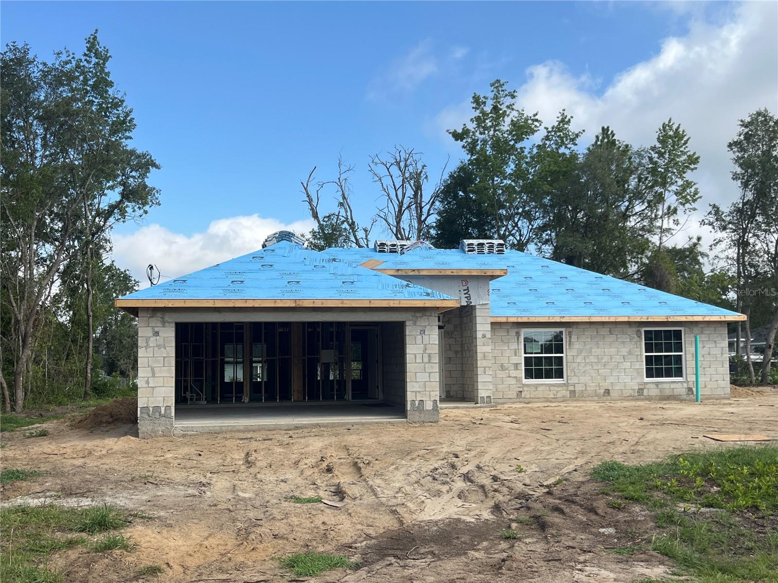 7 Bahia Pass Ln Property Photo 3