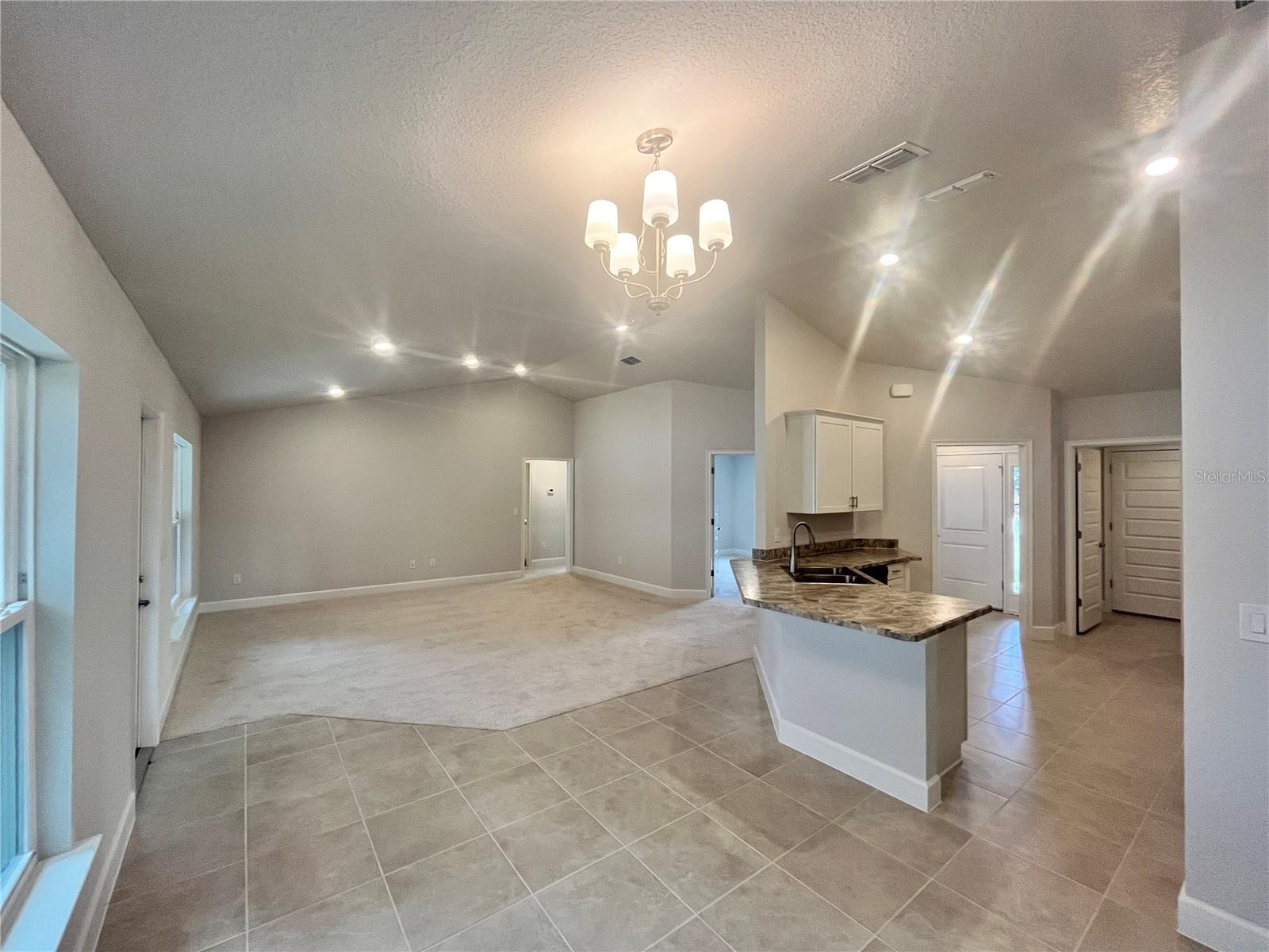 7 Bahia Pass Ln Property Photo 9