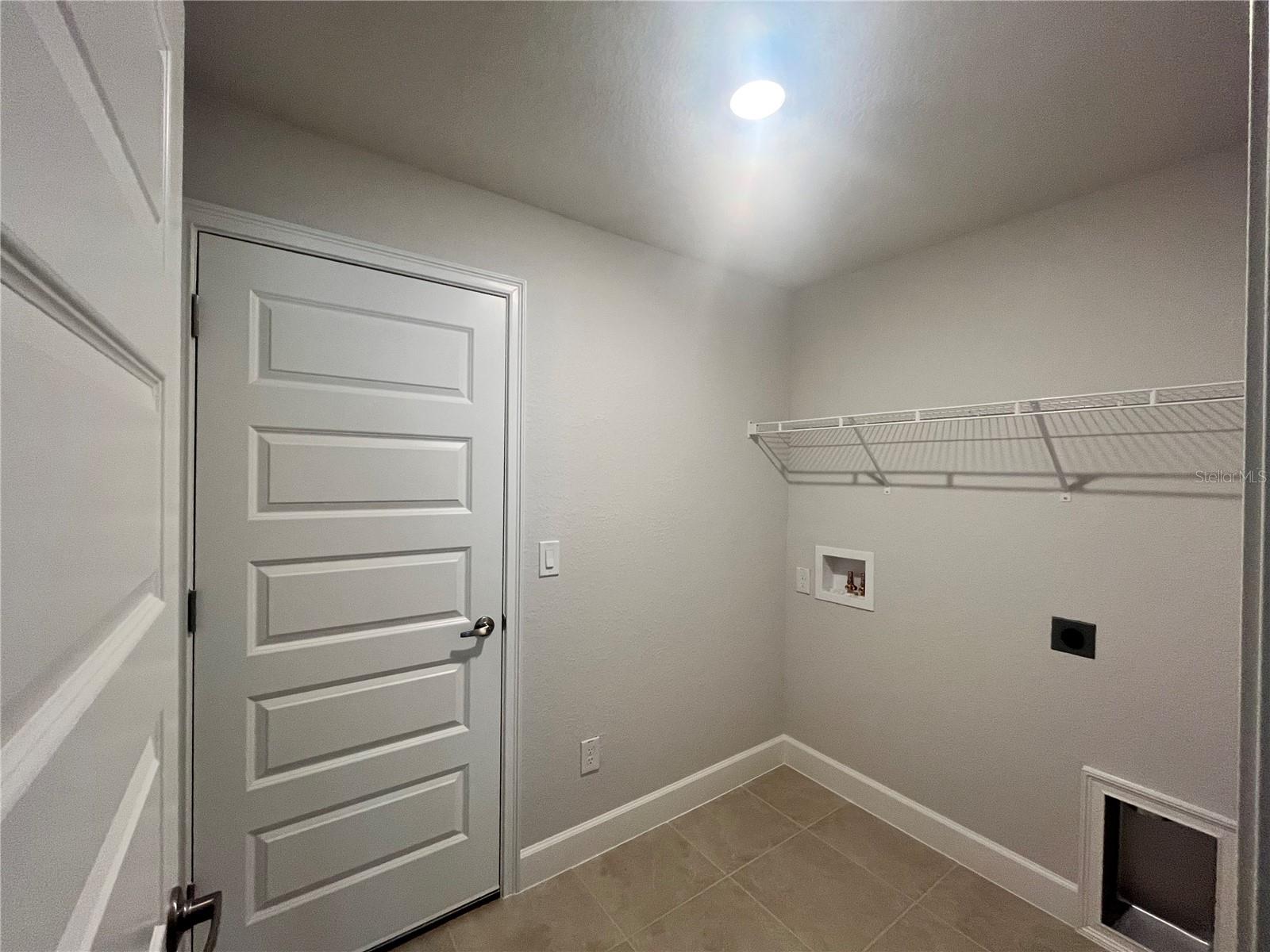 7 Bahia Pass Ln Property Photo 19