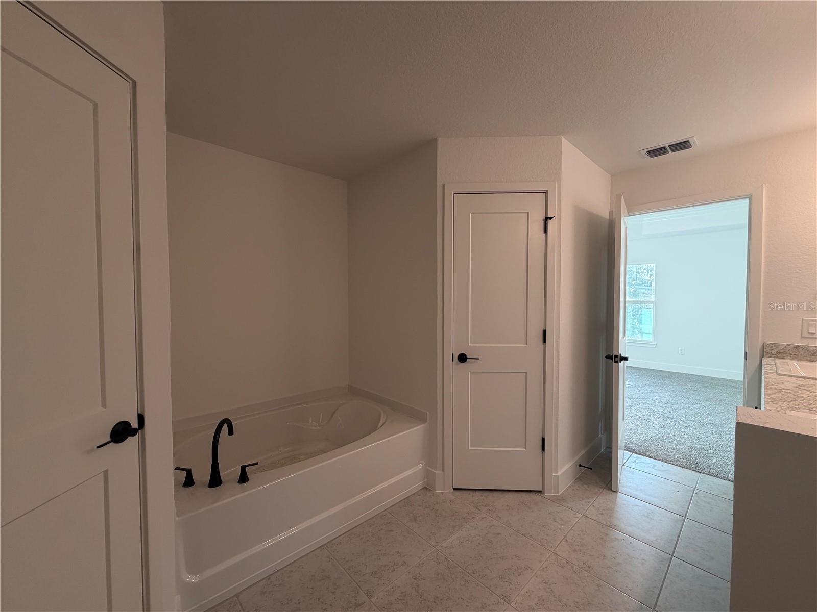 52 Hemlock Trl Property Photo 17