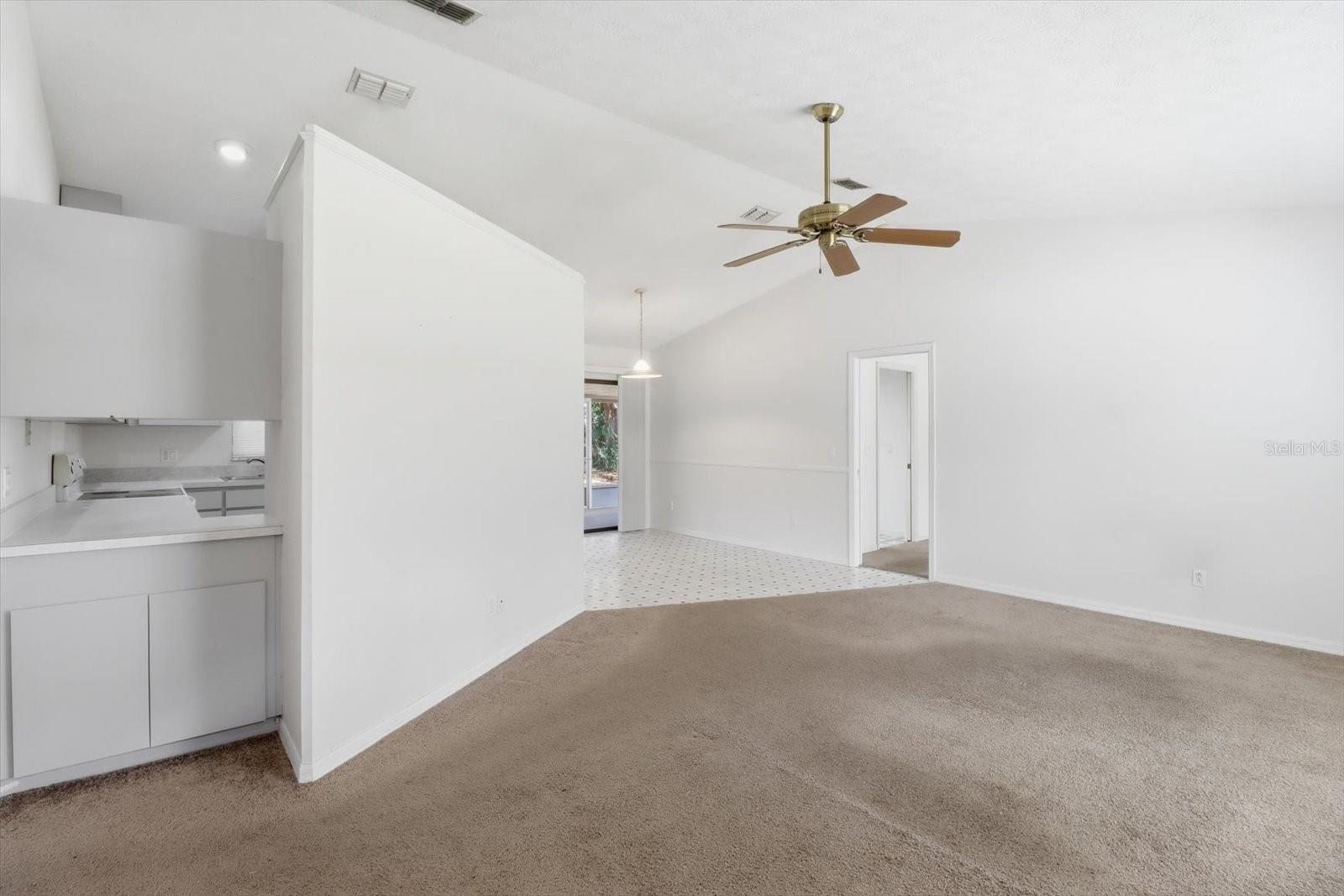 6355 E Rush St Property Photo 5