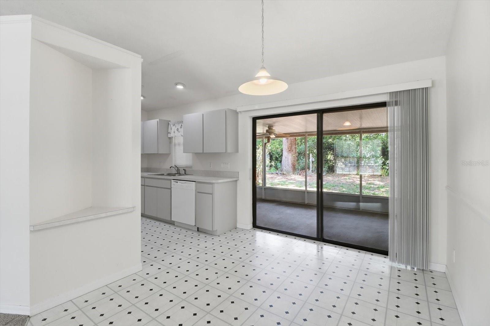 6355 E Rush St Property Photo 10