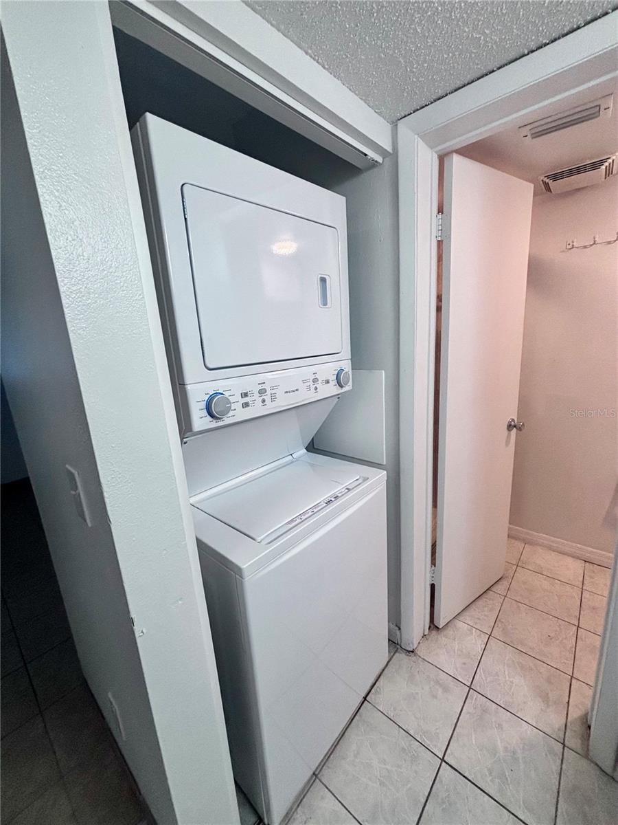 576 Fairways Ln #m104 Property Photo 10