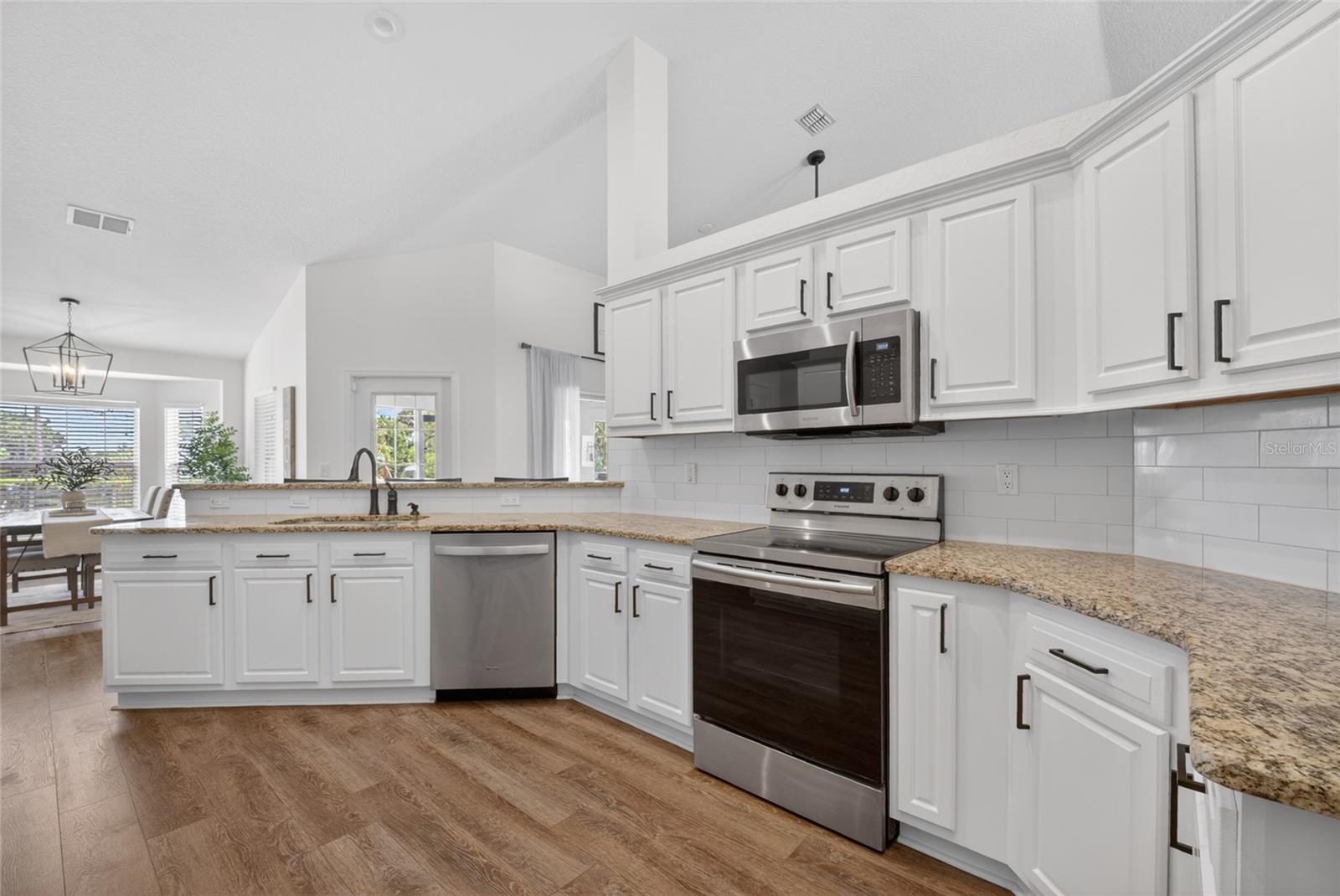 3903 Se 38th Loop Property Photo 10