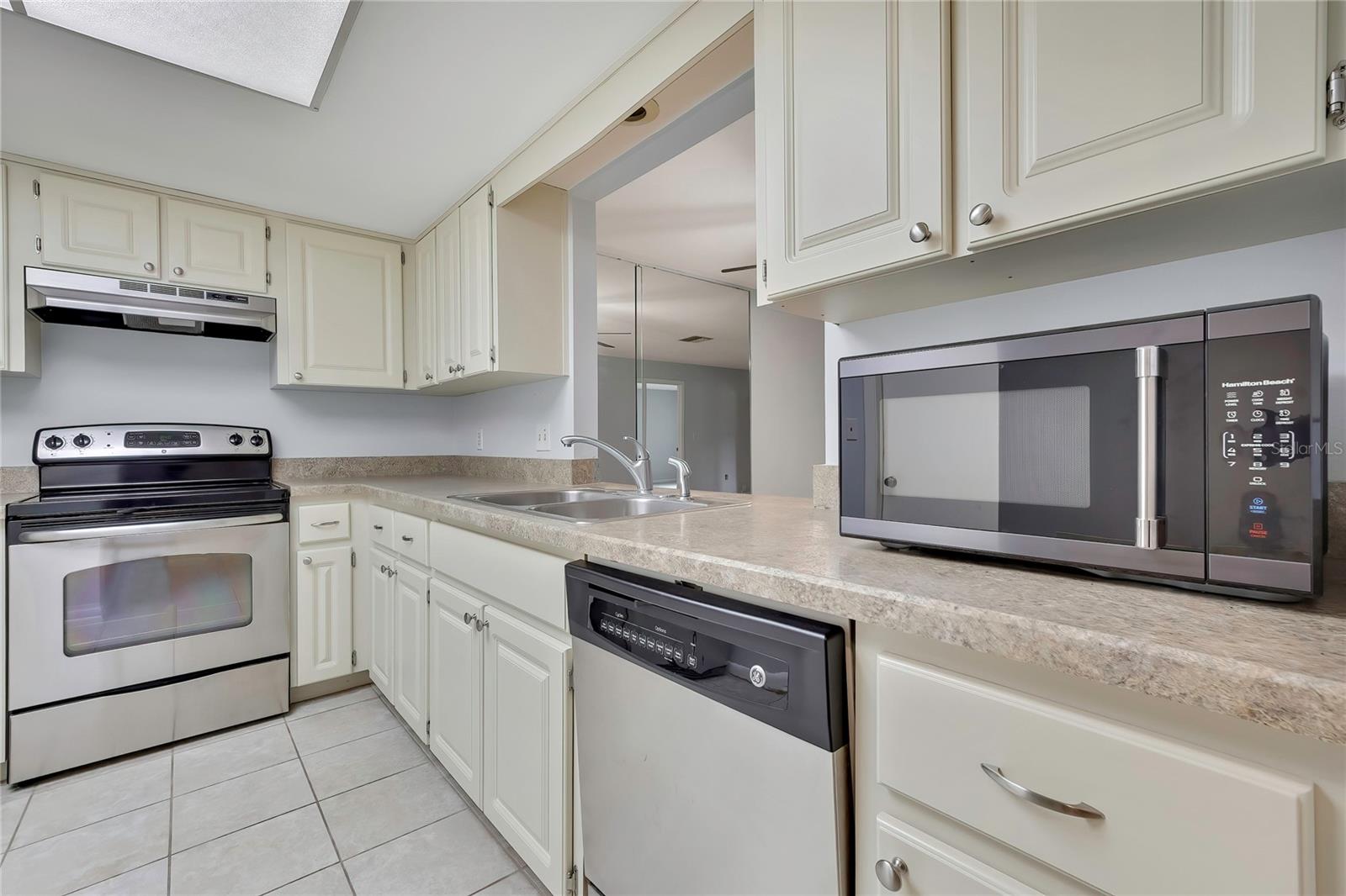 63 Douglas St #11 Property Photo 4
