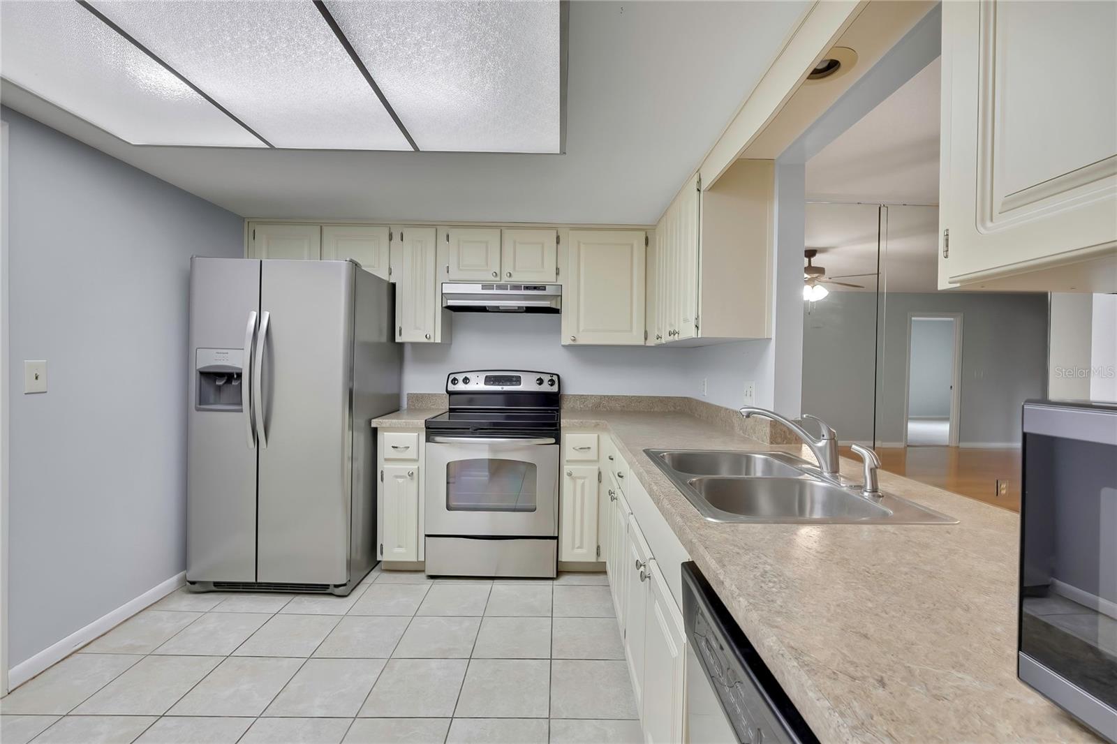 63 Douglas St #11 Property Photo 13