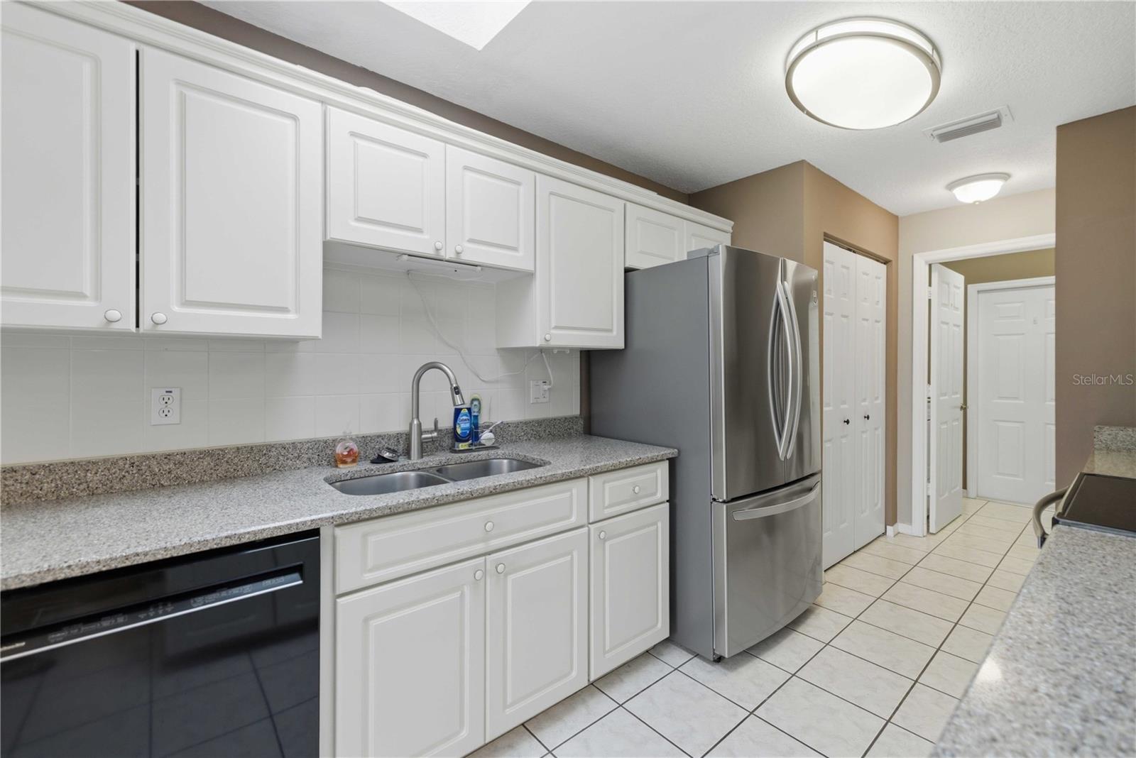 8490 Sw 60th Ct Property Photo 11
