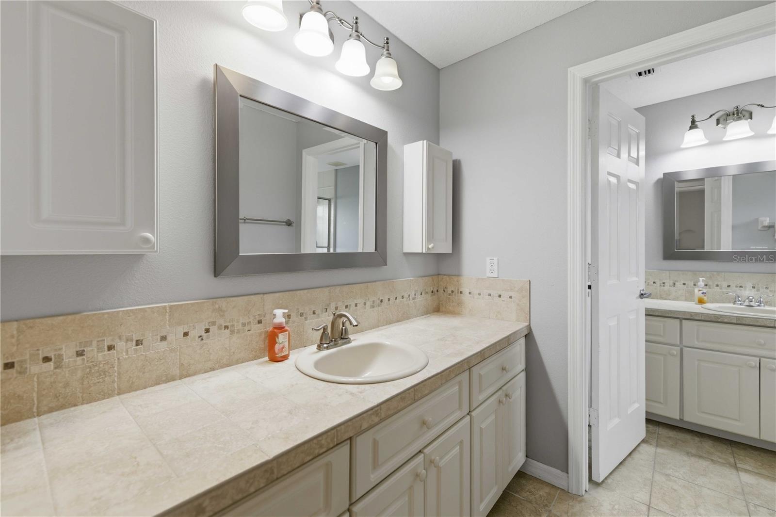 8490 Sw 60th Ct Property Photo 17