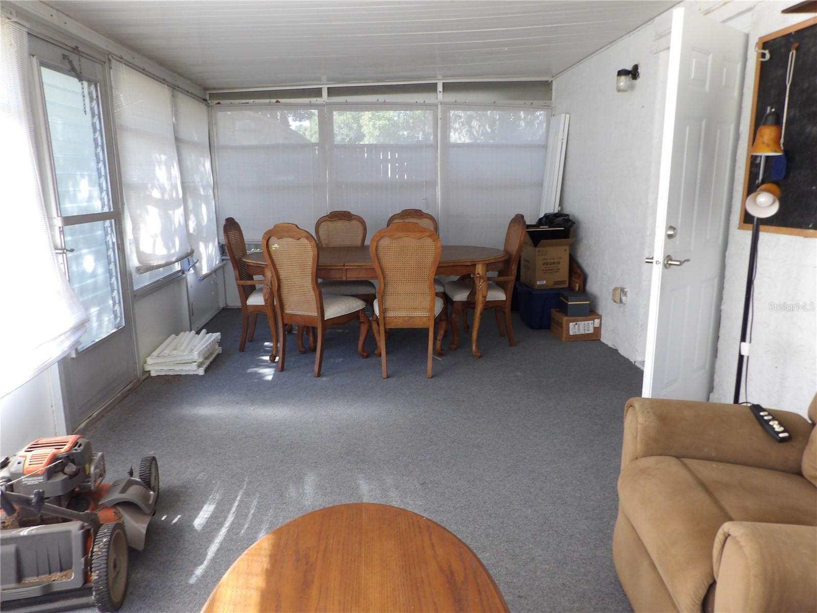 507 Lake St Property Photo 9