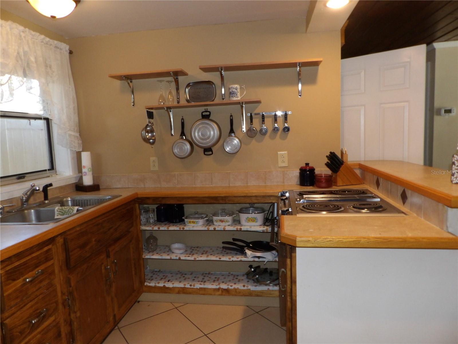 507 Lake St Property Photo 11