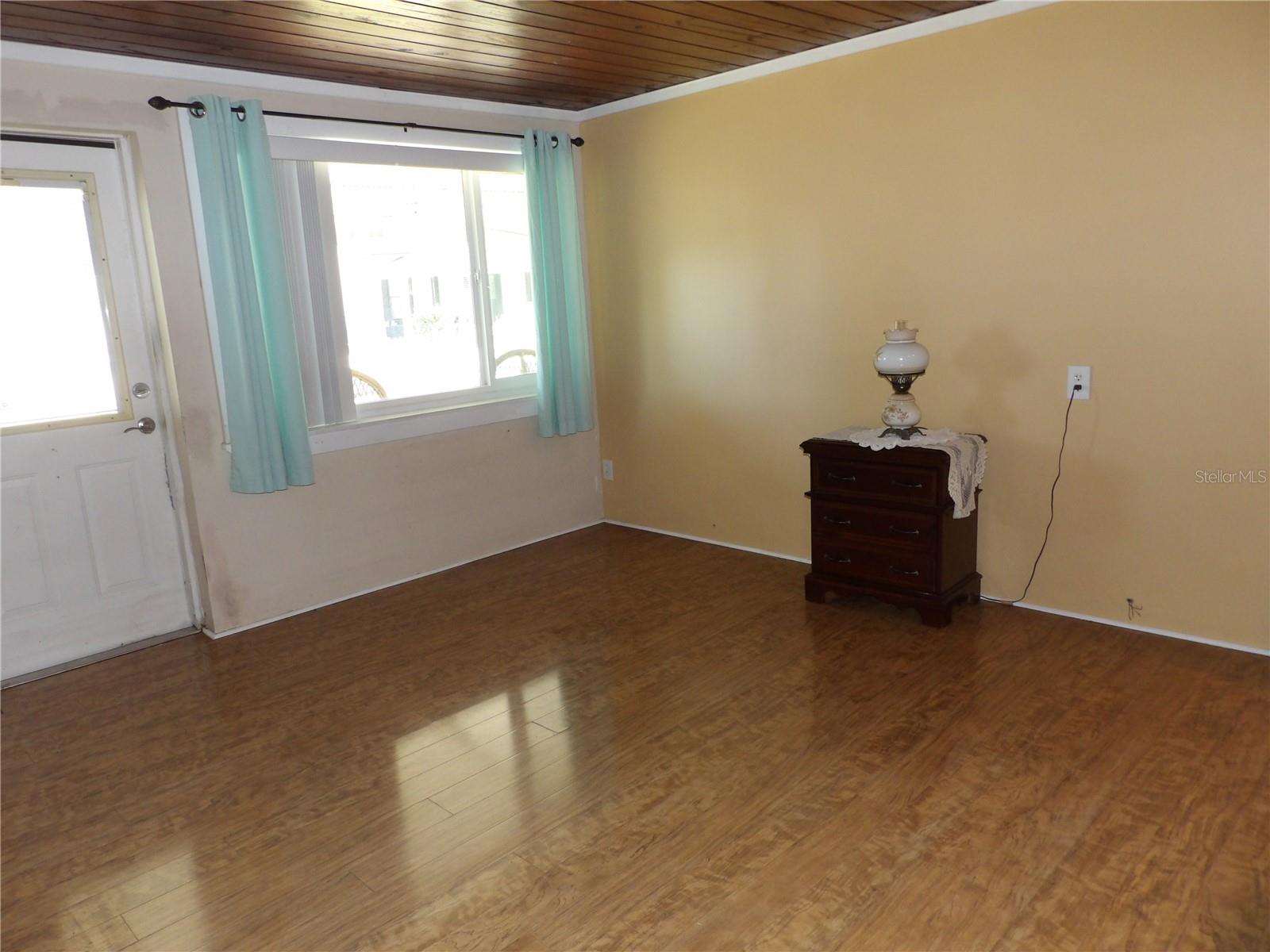 507 Lake St Property Photo 21