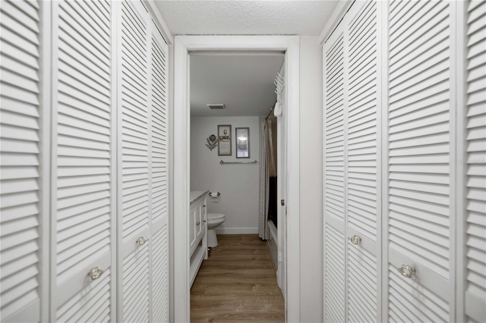 681 Midway Dr #b Property Photo 26