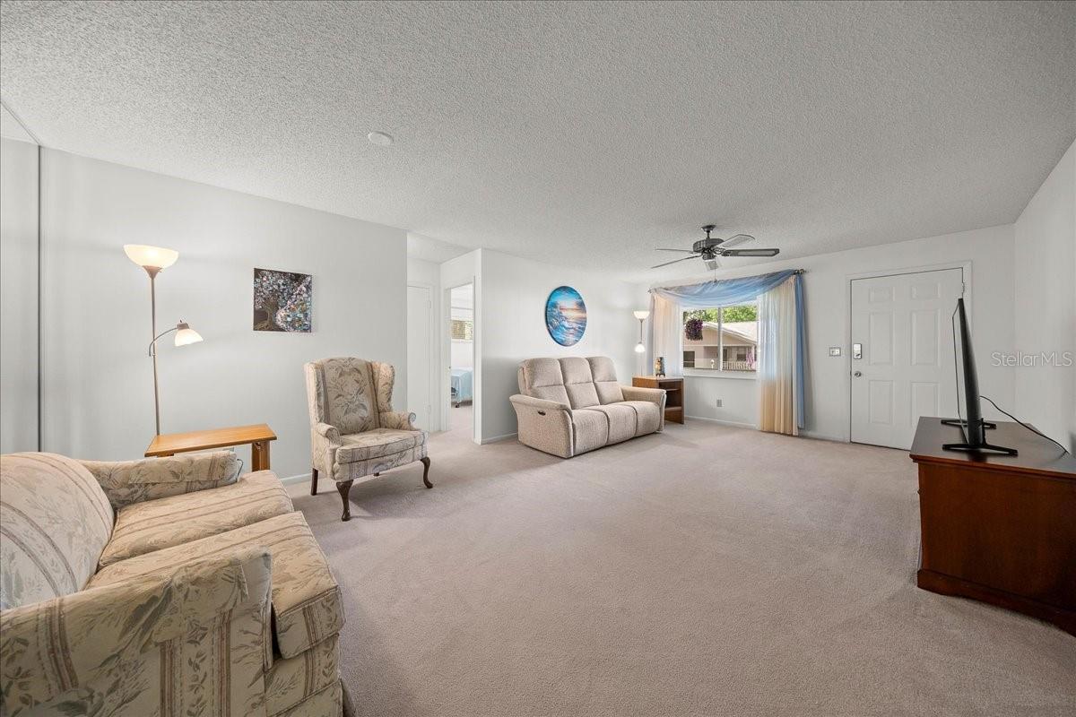 8889 Sw 96th St #f Property Photo 11
