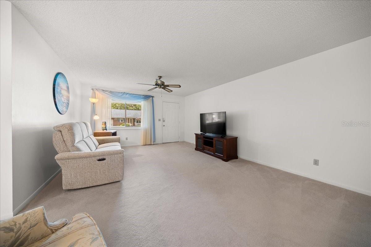 8889 Sw 96th St #f Property Photo 13