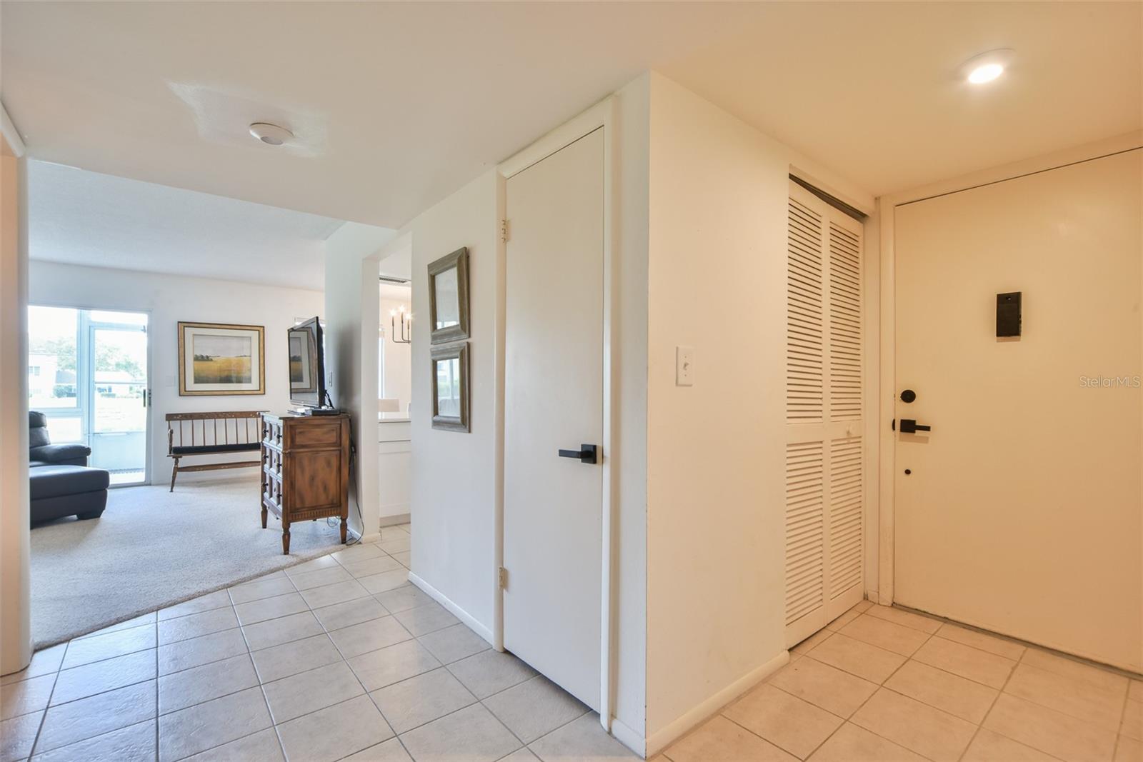 519 Midway Dr #a Property Photo 6