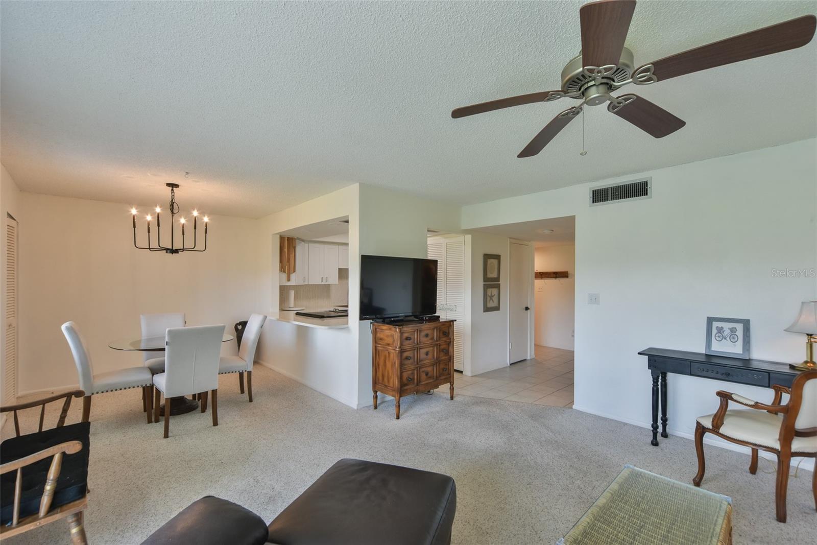 519 Midway Dr #a Property Photo 9