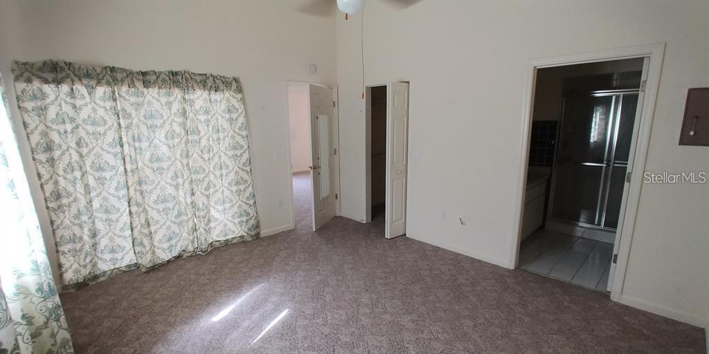 2028 Nw 50th Ave Property Photo 4