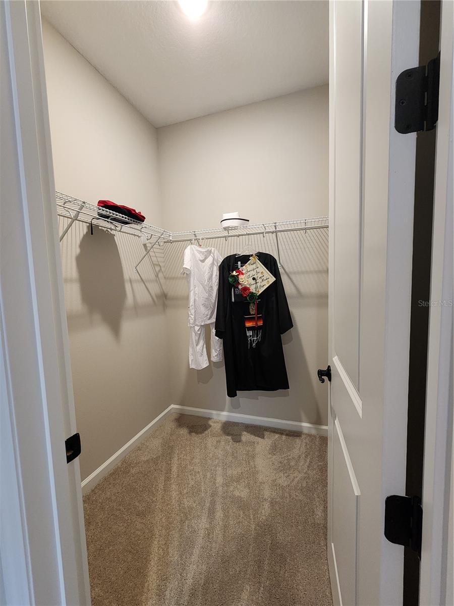 708 Griffon Ave Property Photo 16