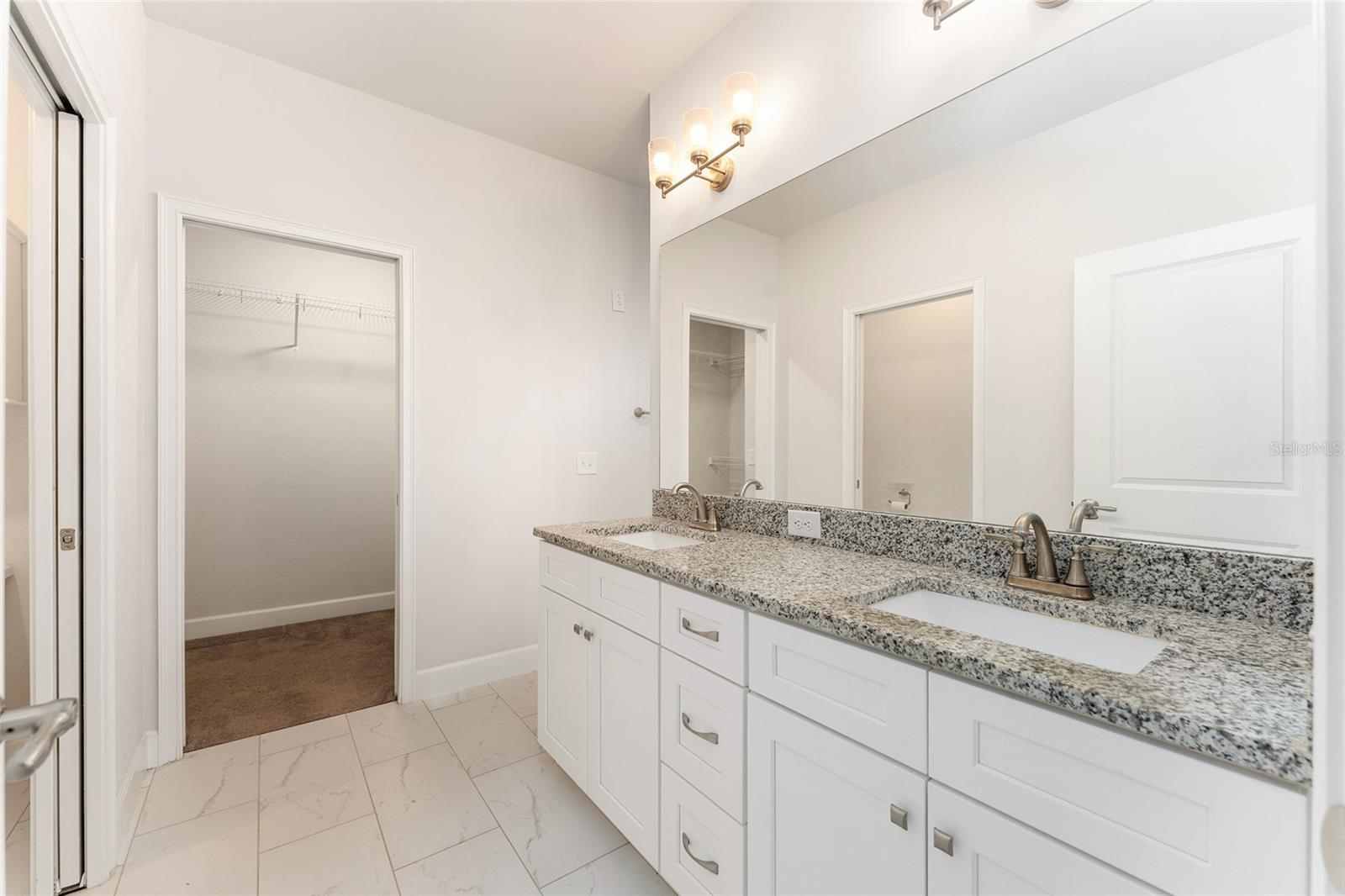 12327 Nw 159th Way Property Photo 23