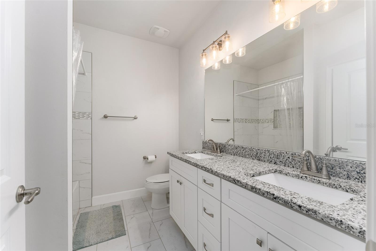 12327 Nw 159th Way Property Photo 30
