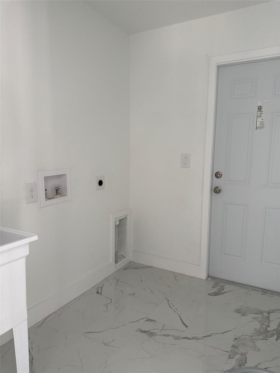 6807 Sw 148th Place Rd Property Photo 27