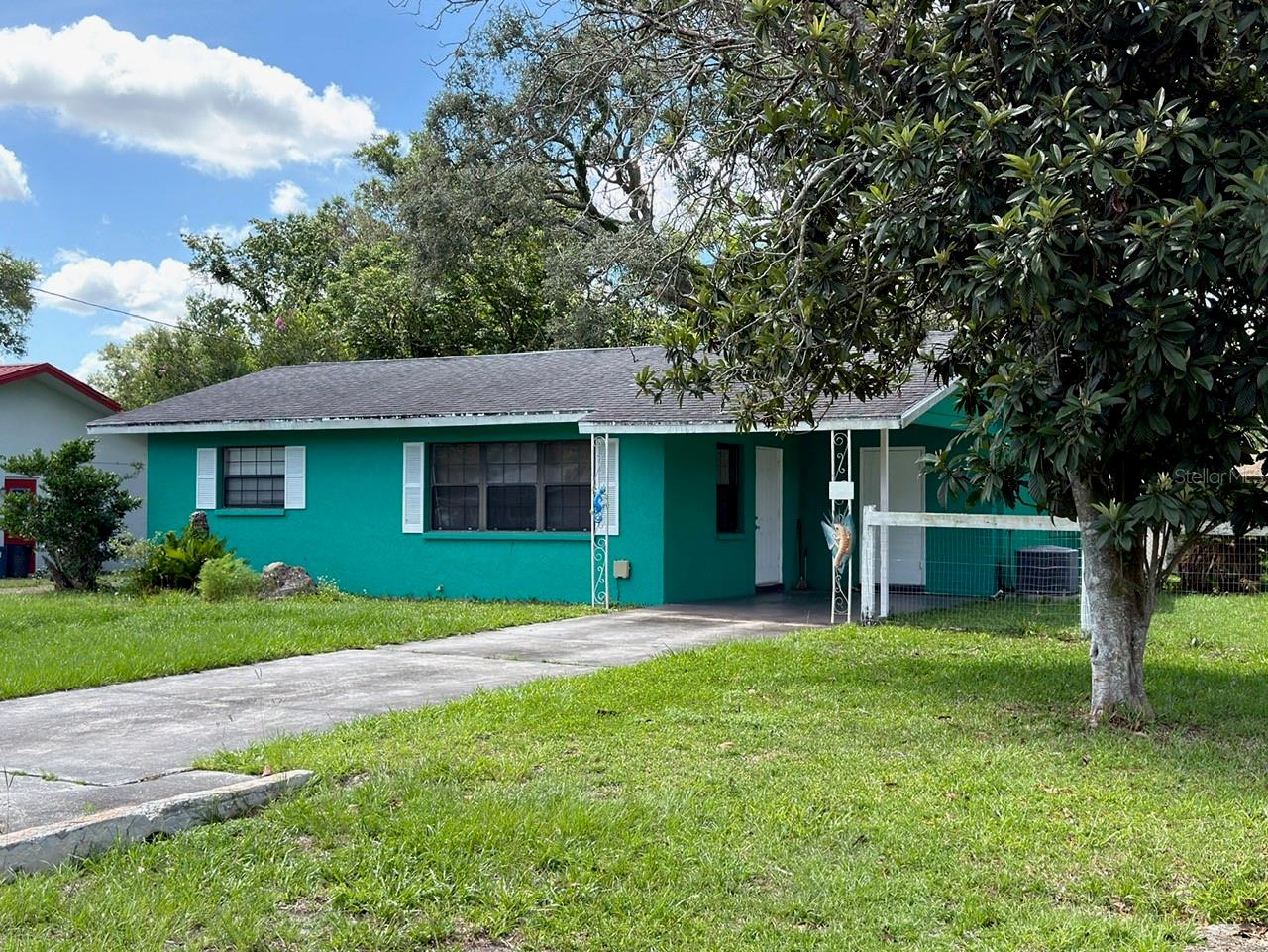 21160 Sw Honeysuckle St Property Photo 4