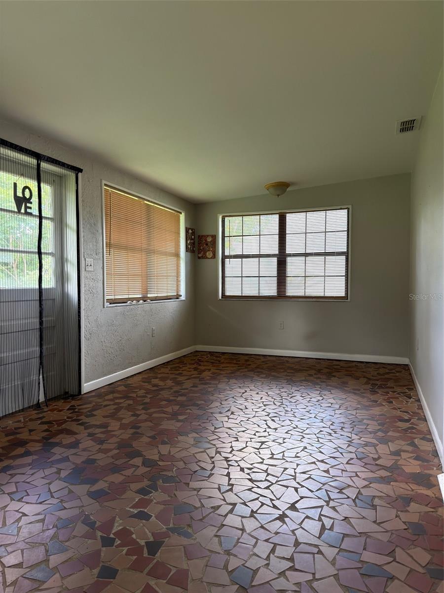 21160 Sw Honeysuckle St Property Photo 16