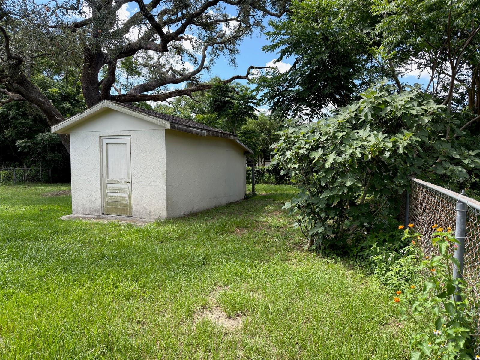 21160 Sw Honeysuckle St Property Photo 24